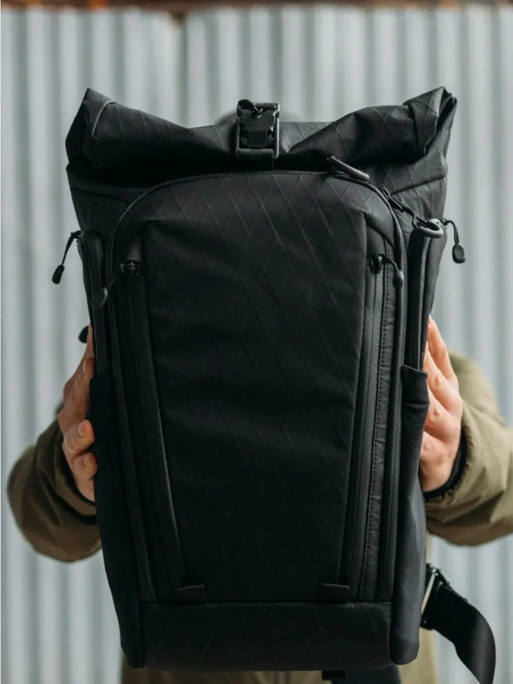 Modern DayFarer Active Sling Pack New!